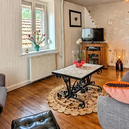 Hébergement de vacances Maison De Avec Terrasse - Proche Luxeuil-les-bains - Fr-1-583-333 *